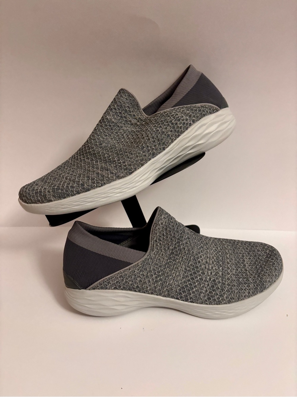 Skechers YOU slip-on walking shoes women’s size 10